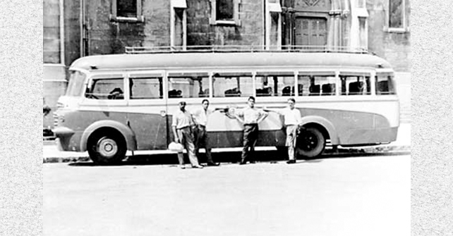 LA FLOTA. PULLMANS LLANEZA. ASTURIAS.